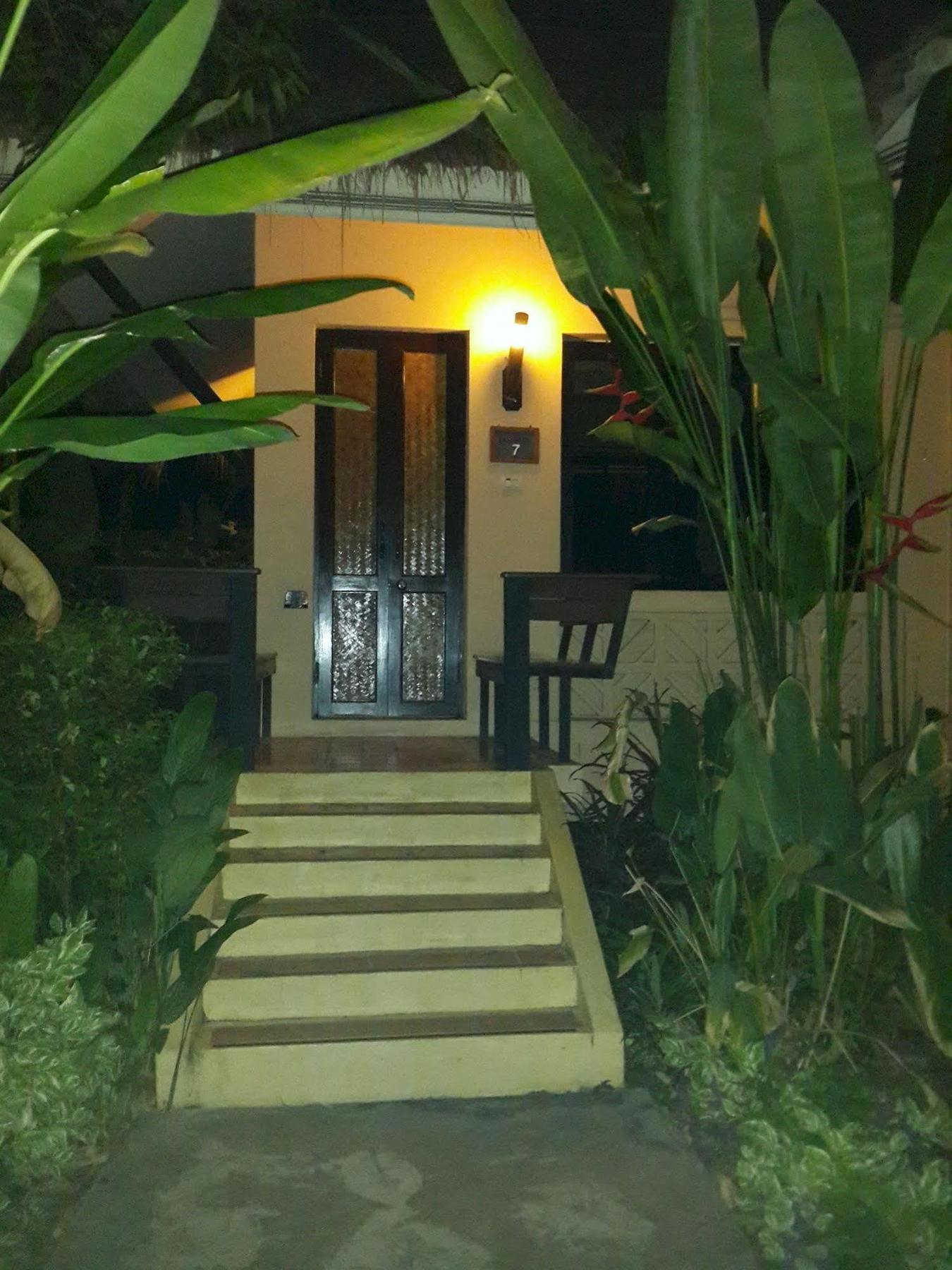פאתום טאני Ingnatee Resort מראה חיצוני תמונה